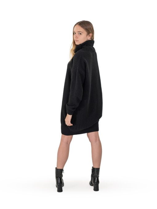 Utu - Knee-Length Pullover, Black